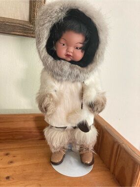 Eskimo / Inuit Collectible Doll from Juneau Alaska (Real Fur, Moccasins) c. 2000